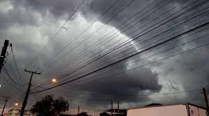 Onda de tempestades provocará chuva forte e temporais com vendavais no RS