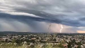 Semana será marcada pelo avanço da chuva e a volta da fumaça das queimadas no RS