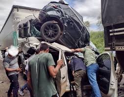 Grave acidente de trânsito envolve quatro veículos na BR-285, em Panambi